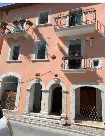 Appartamento A Casa Di Rocco Castel Di Sangro Esterno foto